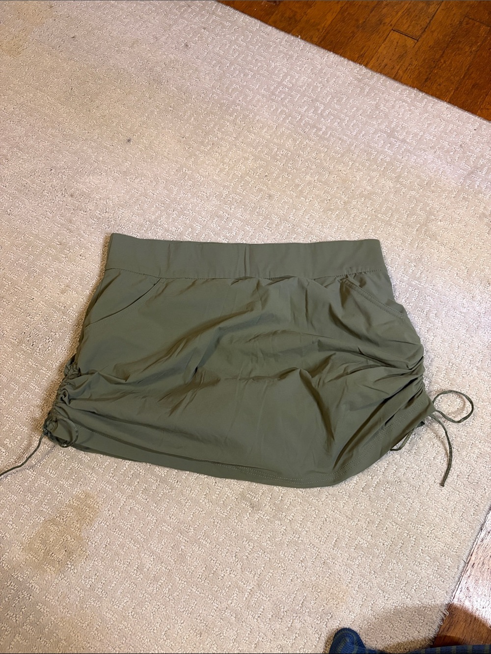 Women’s Olive Drawstring Side-Ruched Skort